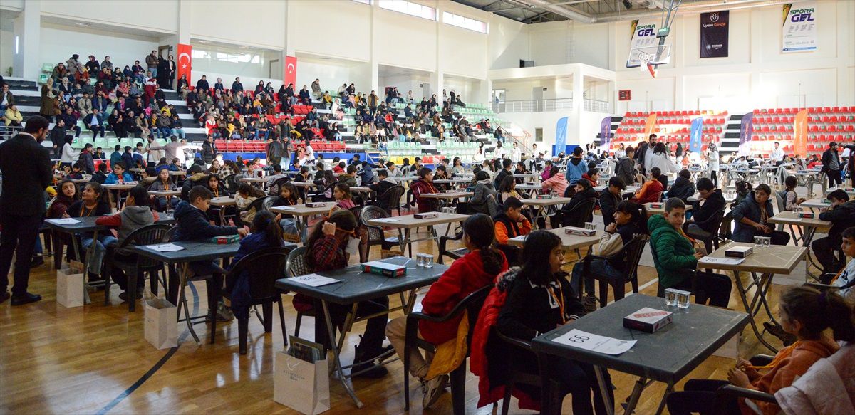 Diyarbakır'da Akıl ve Zeka Oyunları Yarışması Düzenlendi