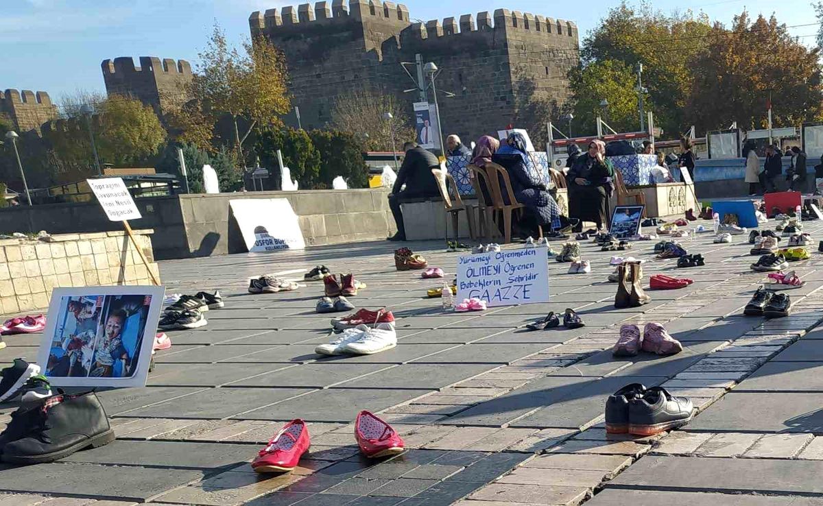 Kayserili çocuklar Gazze'deki çocukların mirasını sembolize etti