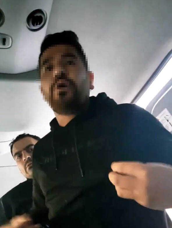 Kahramanmaraş'ta Filistin eşarplı kız öğrenciyi servisten indiren sürücü gözaltına alındı Kahramanmaraş'ta Filistin eşarplı kız öğrenciyi servisten indiren sürücü gözaltına alındı