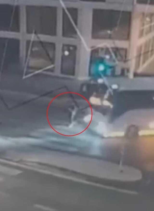 Yaya geçidinde Esra'yı ezen sürücü tutuklandı: Araç sarsılınca aksının kırıldığını düşündüm Yaya geçidinde Esra'yı ezen sürücü tutuklandı: Araç sarsılınca aksının kırıldığını düşündüm