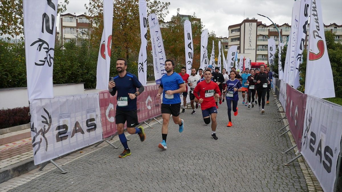 Edremit'te düzenlenen Kar Spor İda Ultra Maratonu sona erdi