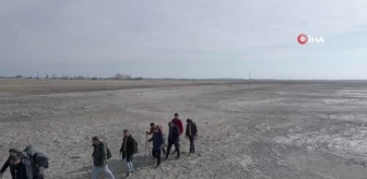 Aktivistler Arin Gölü'nün kurumasına dikkat çekmek için yürüdü