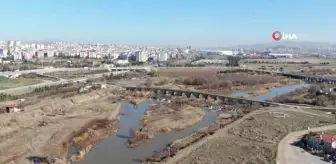 Debi düştü, balıkçılar soluğu Kızılırmak'ta aldı