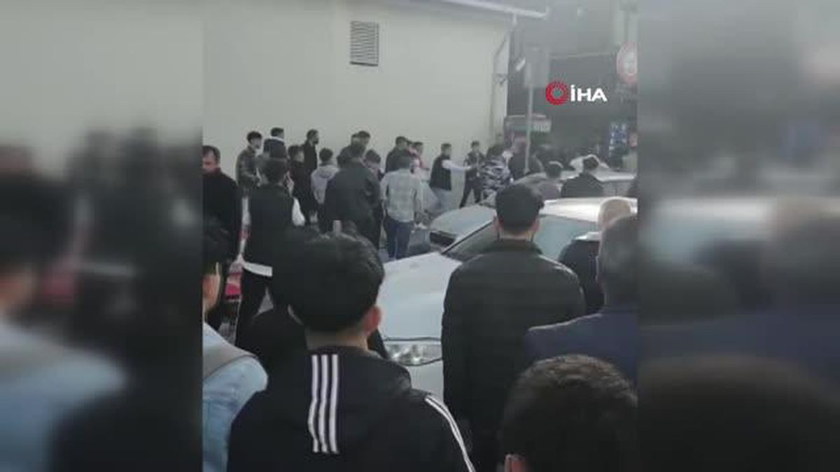 Sosyal medya fenomenlerinin hayran buluşmasında kavga çıktı