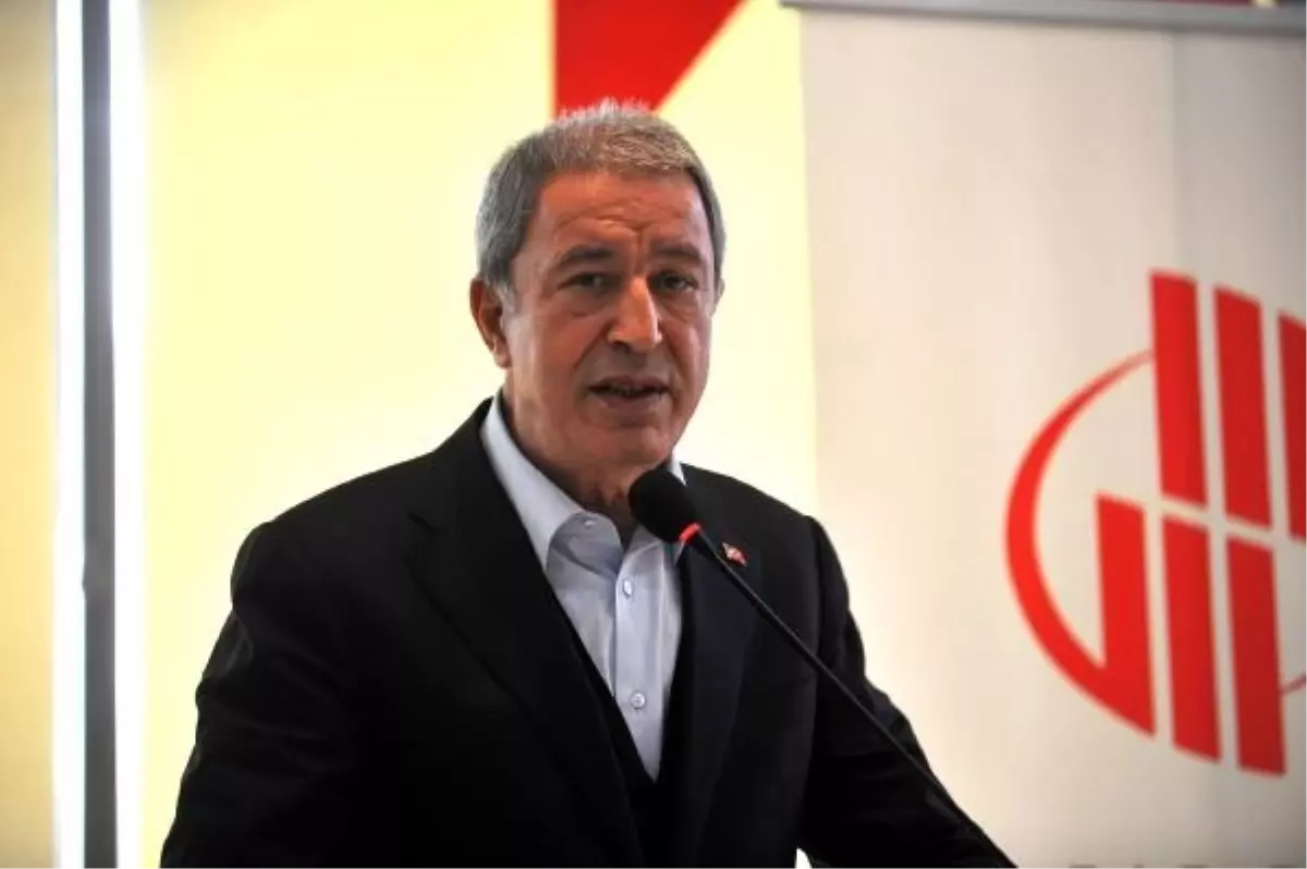 Hulusi Akar: İsrail'de nükleer silah, Filistin'de sapan taşı var
