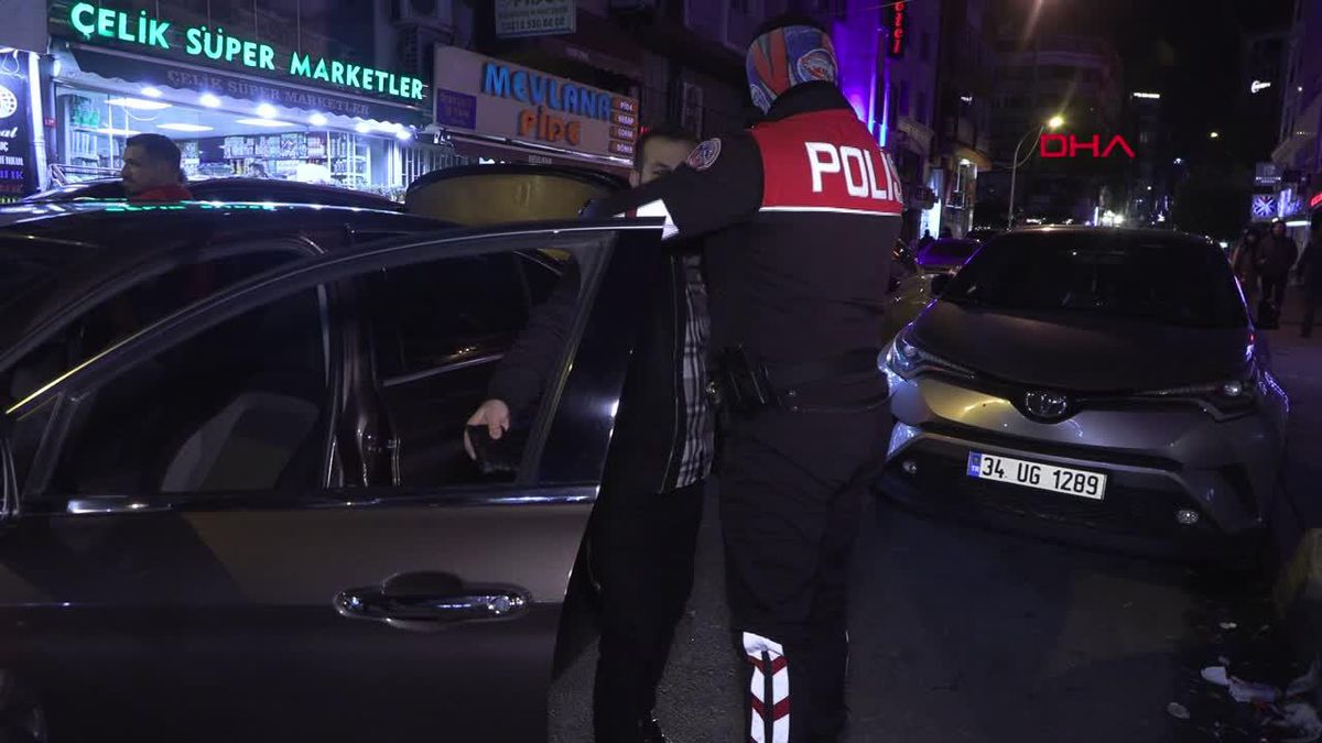 Fatih'te Gerçekleştirilen Asayiş Denetiminde 3 Şüpheli Gözaltına Alındı