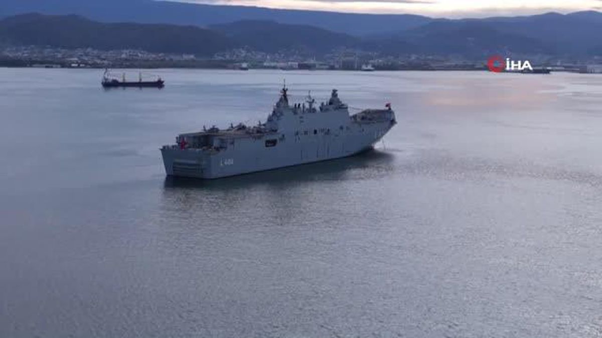 TCG Anadolu, Kocaeli'ye geldi