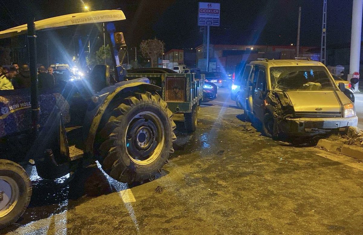 Tokat'ın Niksar ilçesinde trafik kazası: 5 yaralı