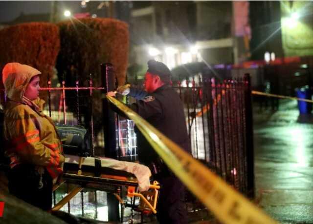 ABD'de Ailesini Öldüren ve Polislere Saldıran Adam Polis Tarafından Öldürüldü ABD'de Ailesini Öldüren ve Polislere Saldıran Adam Polis Tarafından Öldürüldü