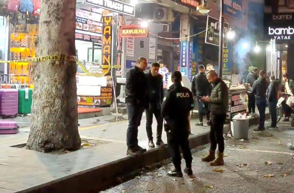 Adıyaman'da silahlı kavga iş yeri kameralarına yansıdı