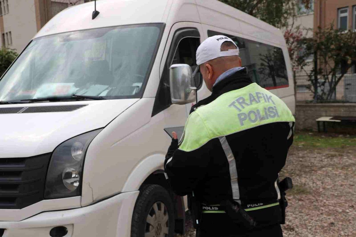 Antalya'da okul çevresinde denetim yapıldı