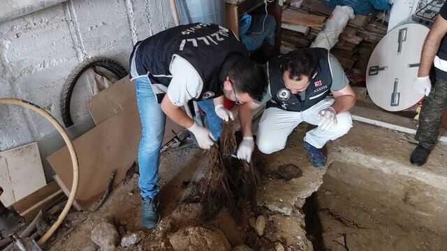 Aydın'da kiracıları öldürüp cesedi evlerinin garajına gömdüler