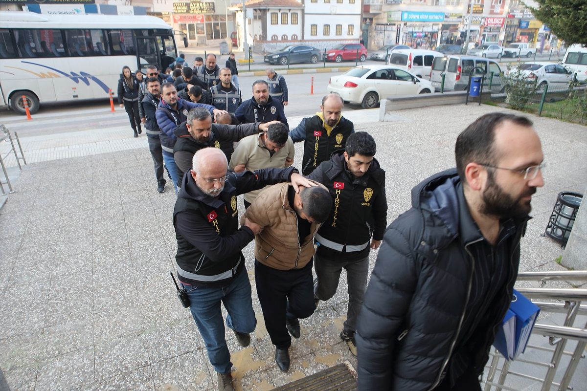 Çorum'da 9 Hırsızlık Zanlısı Adliyeye Sevk Edildi