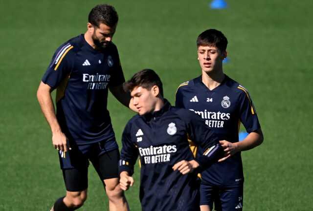 Dünya ona, o Arda'ya hasta! Bellingham, milli yıldızı yere göğe sığdıramadı Dünya ona, o Arda'ya hasta! Bellingham, milli yıldızı yere göğe sığdıramadı