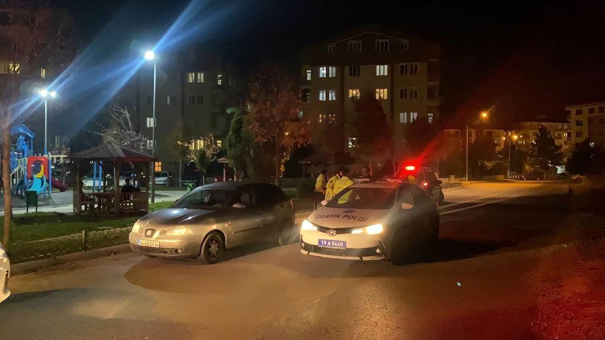 Çorum'da Alkollü Sürücü Polis Ekiplerinden Kaçtı