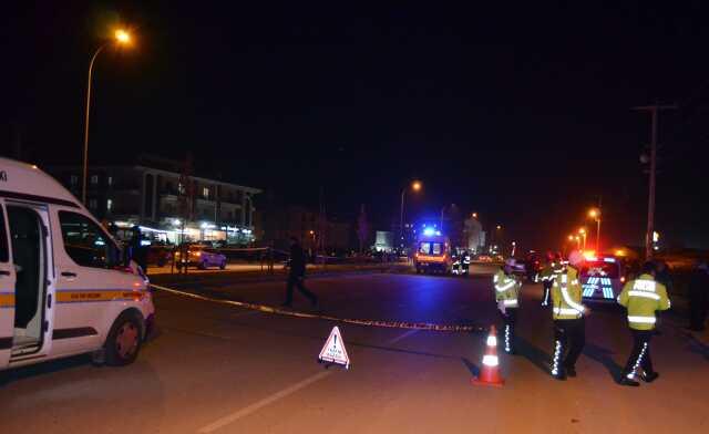 Hızla gelen otomobilin çarptığı üniversite öğrencisi hayatını kaybetti Hızla gelen otomobilin çarptığı üniversite öğrencisi hayatını kaybetti