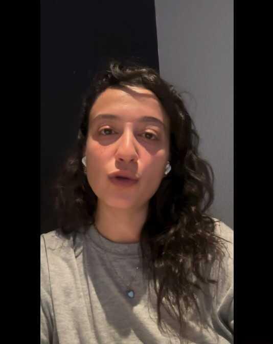 Konsere çıkmadığı için eleştirilen Melike Şahin'den açıklama: Hedef tahtasına konuldum Konsere çıkmadığı için eleştirilen Melike Şahin'den açıklama: Hedef tahtasına konuldum