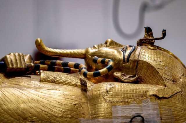 Lanetli Firavun türbesindeki gizemli ölümlerin medeni arkeolog tarafından ortaya çıkarıldı