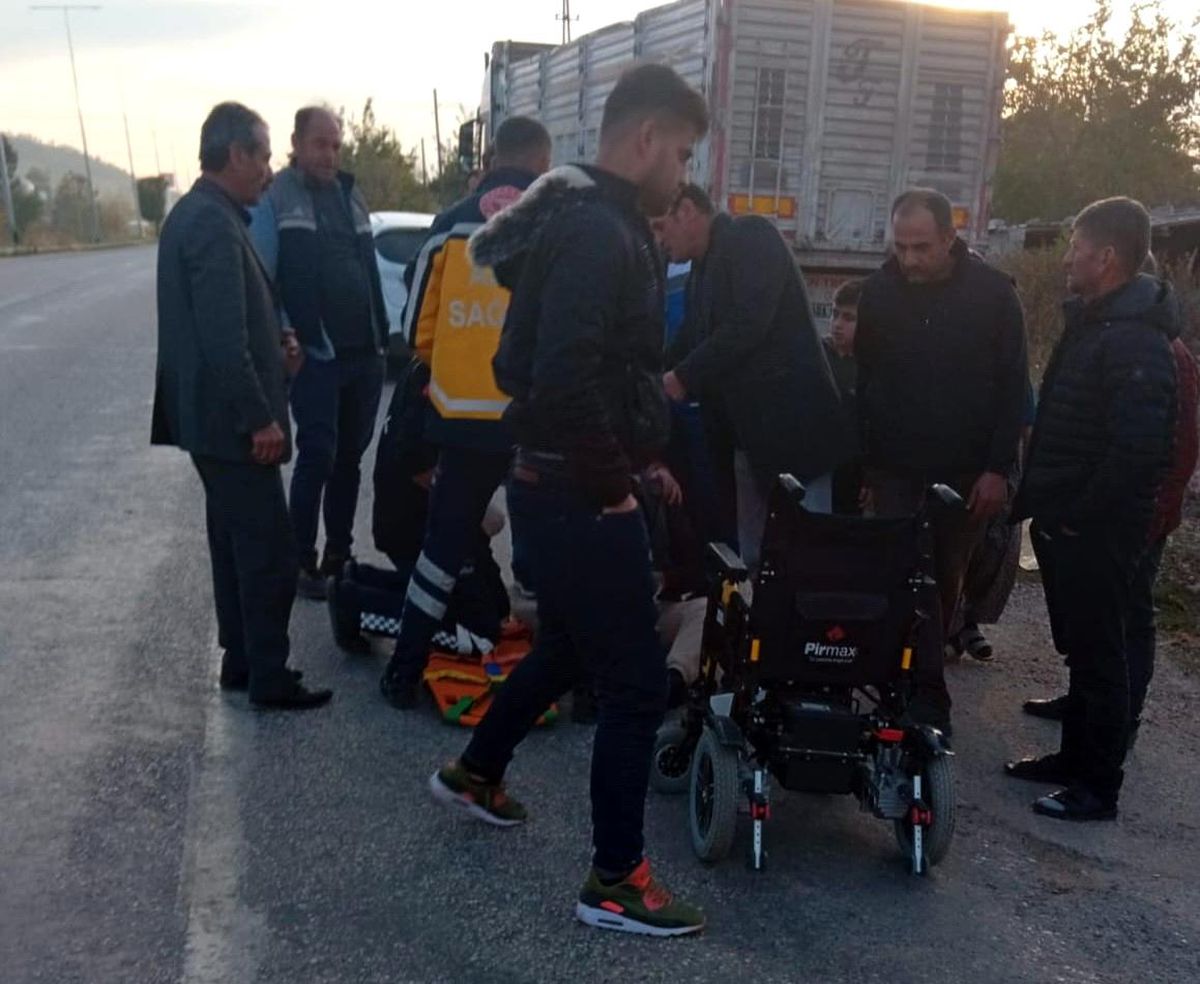 Adıyaman'ın Gölbaşı ilçesinde otomobilin çarptığı engelli yaralandı