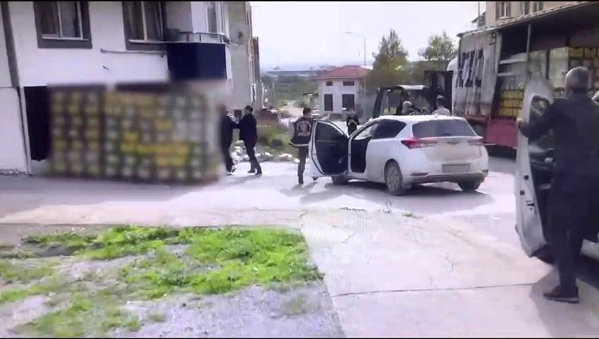 Sakarya'da 10 Milyon Liralık Nakliye Dolandırıcılığı Operasyonu