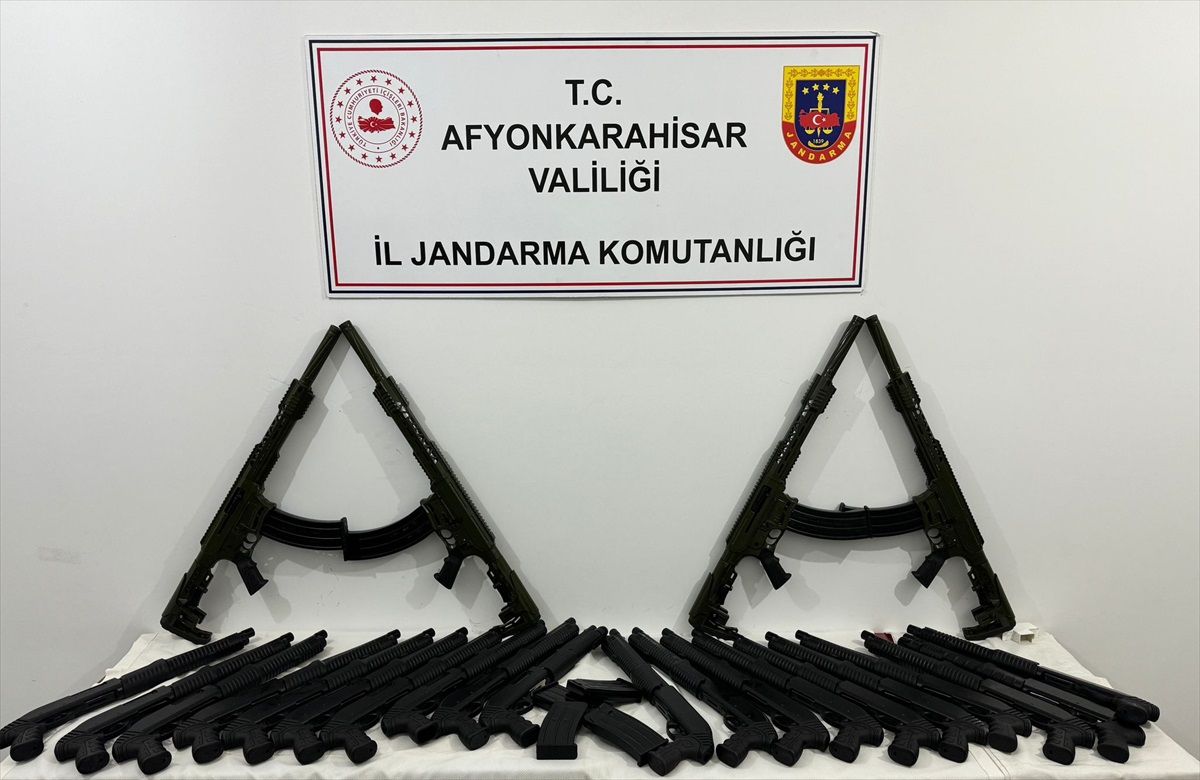 Afyonkarahisar'da silah kaçakçılarına yönelik operasyonda bir şüpheli gözaltına alındı