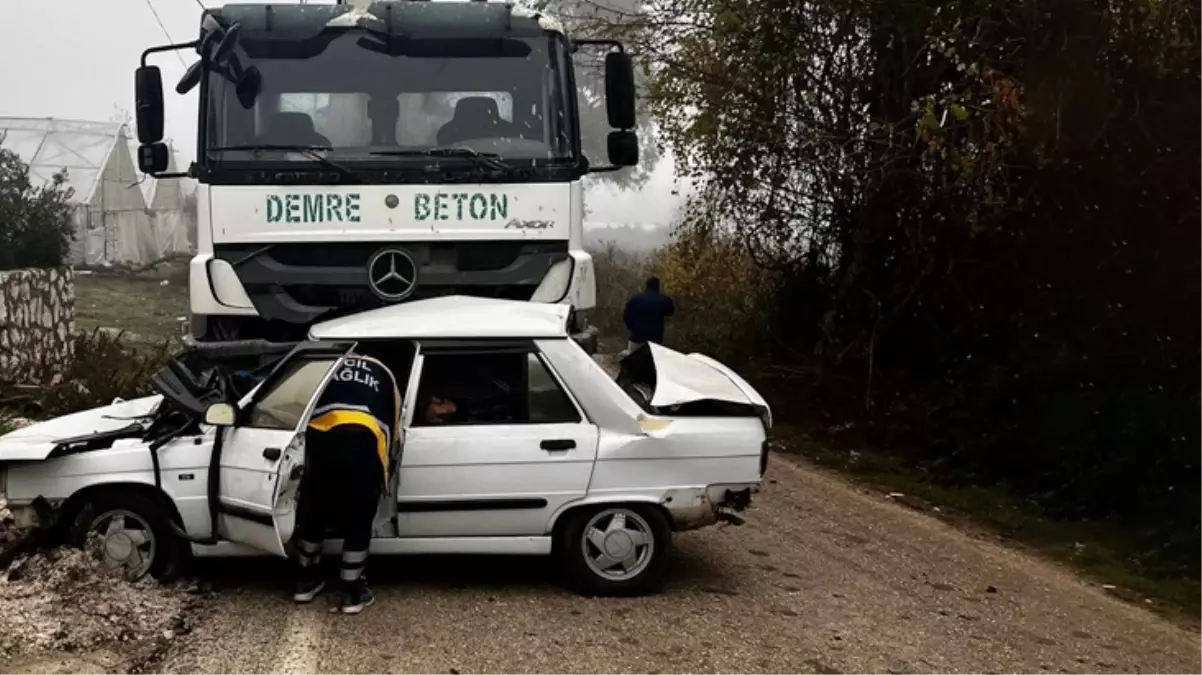 Beton mikseri otomobili ezdi, anne ve oğlu yaşamını yitirdi