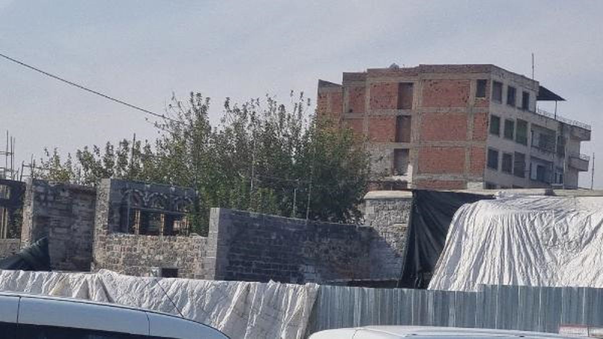 Diyarbakır'da İnşaat İskelesi Düşmesi Sonucu Bir İşçi Hayatını Kaybetti