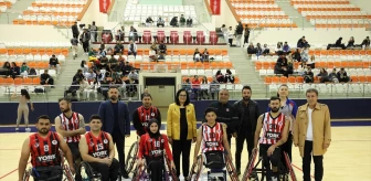 Gazişehir Gaziantep Tekerlekli Sandalye Basketbol Takımı Engelliler Günü'nde gösteri maçı yaptı