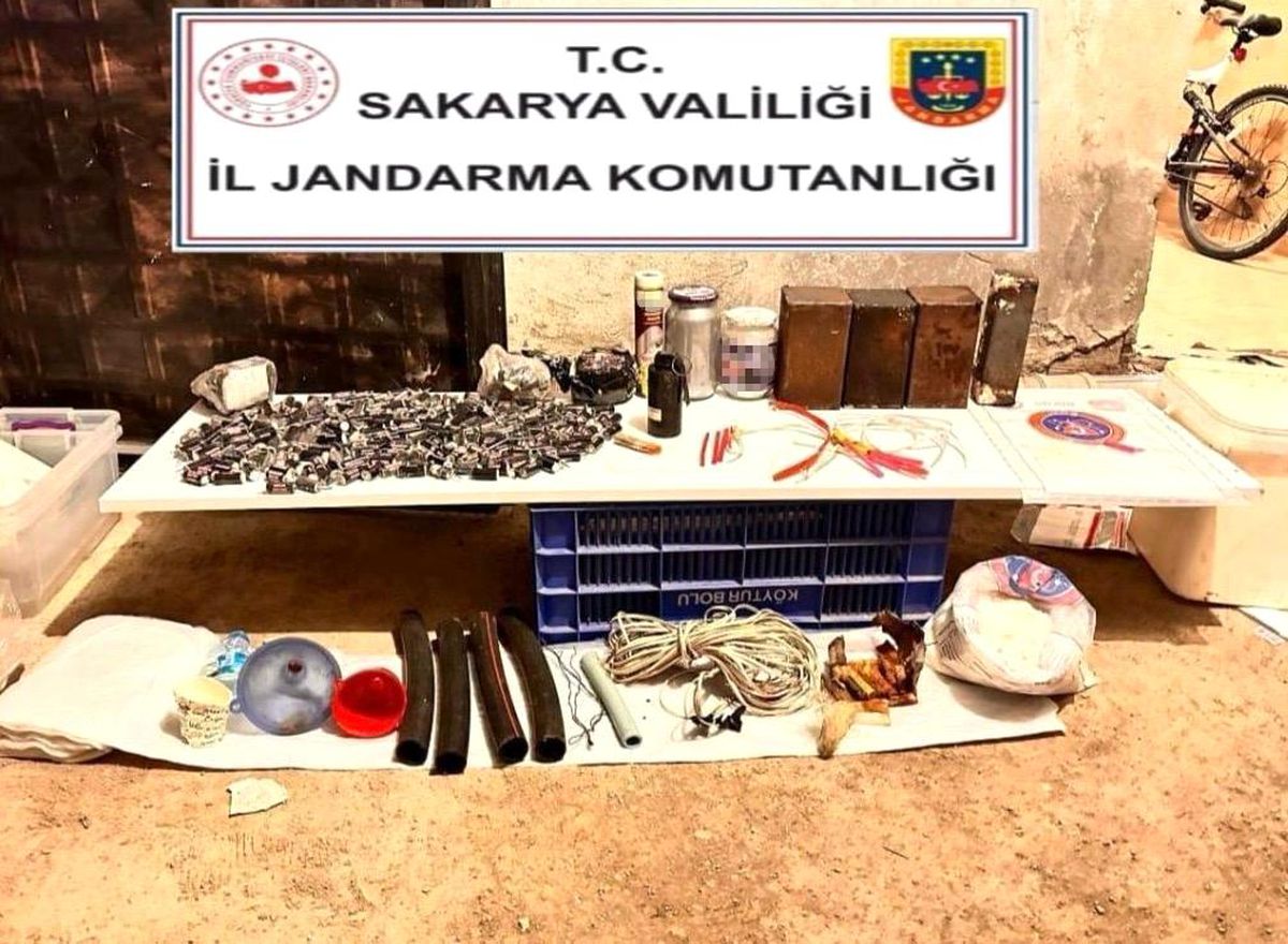 Sakarya'da Kaçakçılık Operasyonunda 7 Kişi Tutuklandı