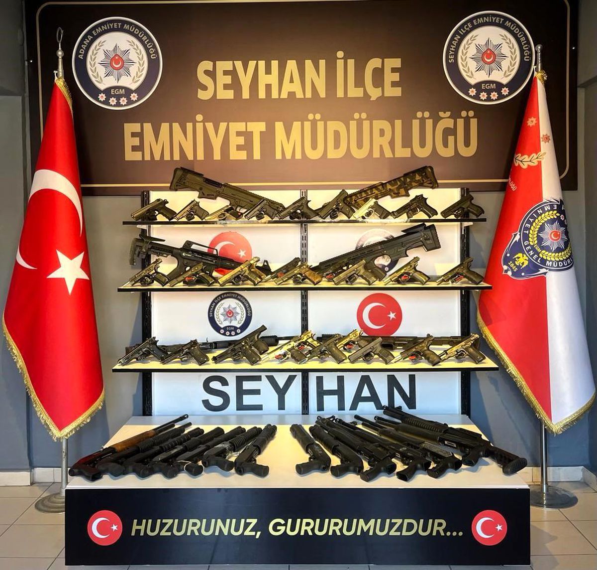Adana'da 55 Ruhsatsız Silah Ele Geçirildi, 6 Kişi Tutuklandı