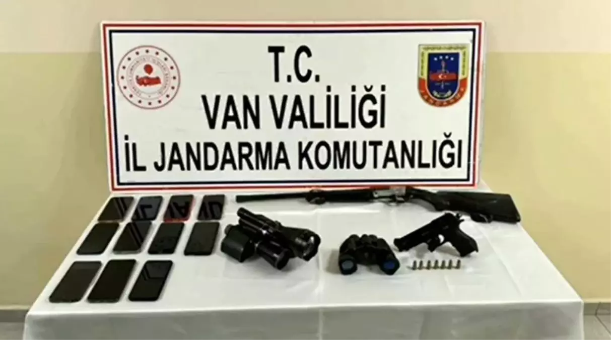 Van'da Jandarma Operasyonunda 52 Kilo Esrar Ele Geçirildi
