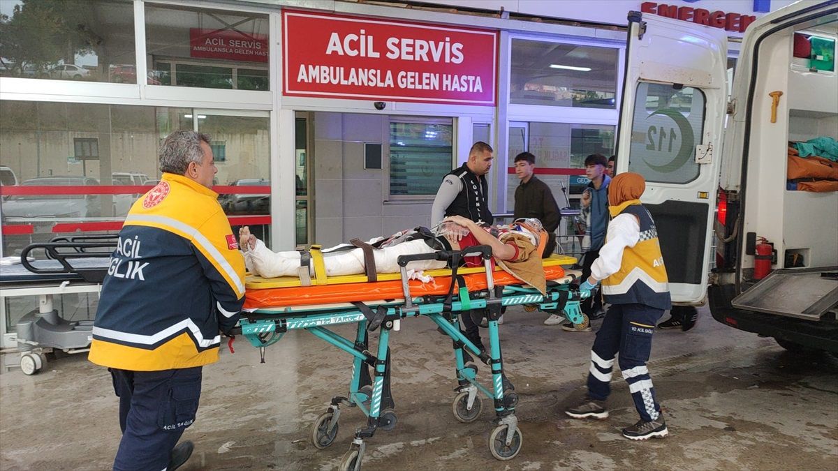 Kozan'da Otomobil Kazası: 4 Yaralı