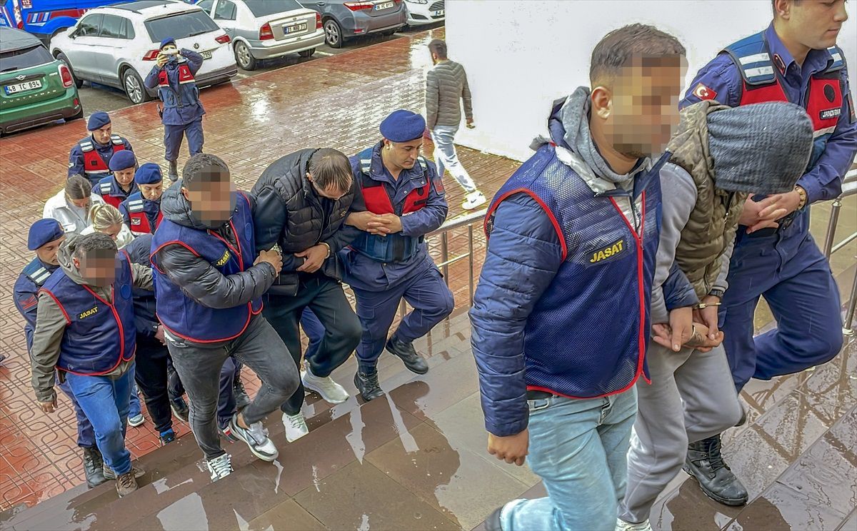 Bodrum'da Göçmen Kaçakçılığı Operasyonu: 8 Tutuklama