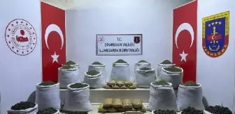 Diyarbakır'da 915 kilo esrar ele geçirildi