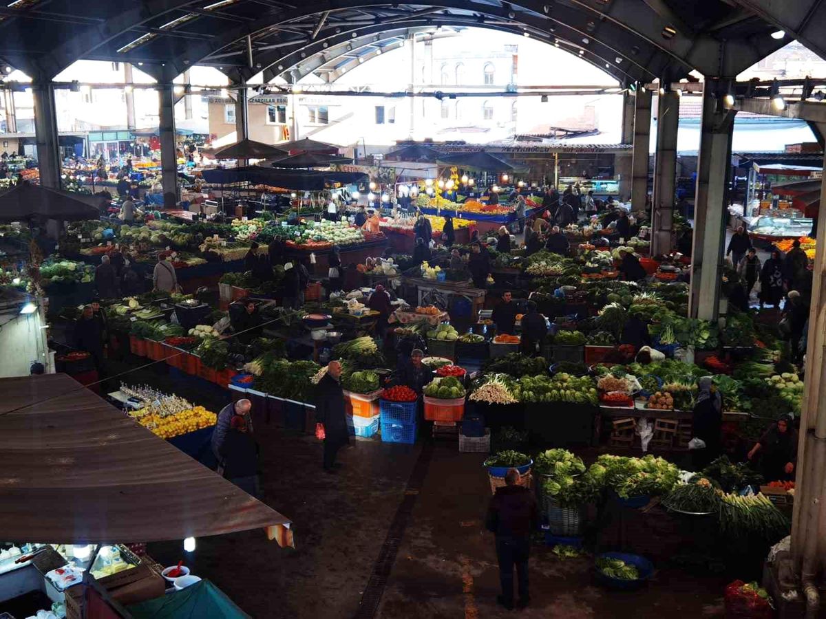 Zonguldak'ta Soğuksu Semtinde Halk Pazarı İlgisiz Kaldı