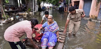 Hindistan'ı vuran Michaung Kasırgası nedeniyle 17 kişi hayatını kaybetti