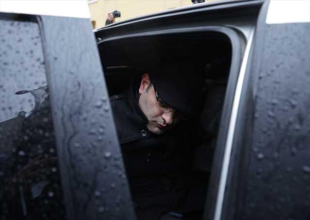 Hrant Dink'in katili Ogün Samast'a örgüt adına suç işlemekle yargılandığı davada yurt dışına çıkış yasağı verildi Hrant Dink'in katili Ogün Samast'a örgüt adına suç işlemekle yargılandığı davada yurt dışına çıkış yasağı verildi