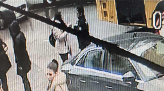 İETT Otobüsünde Yer Vermeme Tartışması Biber Gazıyla Sonuçlandı İETT Otobüsünde Yer Vermeme Tartışması Biber Gazıyla Sonuçlandı