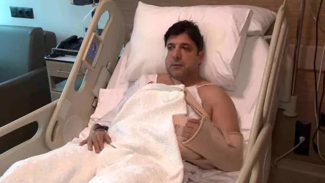 Sokak ortasında tekme tokat dövülen Oktay Derelioğlu'nun son hali kavganın boyutunu gözler önüne serdi Sokak ortasında tekme tokat dövülen Oktay Derelioğlu'nun son hali kavganın boyutunu gözler önüne serdi