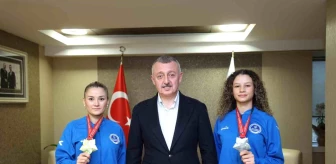 Kocaeli Büyükşehir Belediyesi, Dünya Şampiyonası'nda madalya kazanan kardeşleri ağırladı