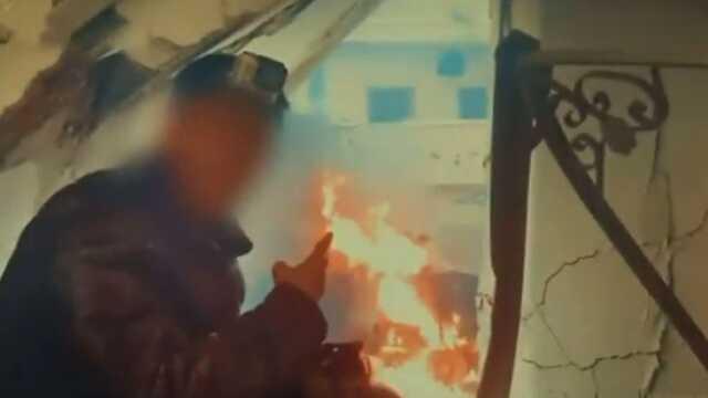 Kassam savaşçıları Gazze'deki bir İsrail tankını imha etti Kassam savaşçıları Gazze'deki bir İsrail tankını imha etti