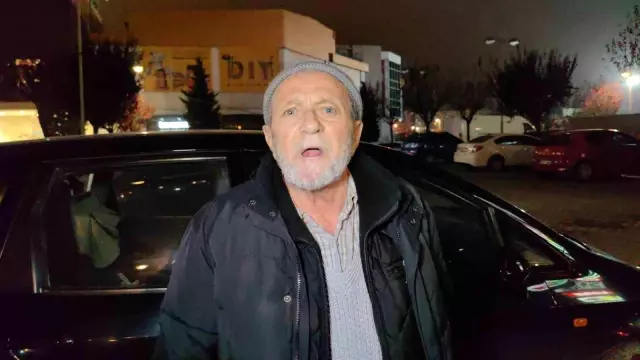 81 yaşındaki nafaka borcunu ödeyemediği için tutuklanan adam: 'Oysa ben nafakayı ödemiştim, yanlışlıkla başka hesaba göndermişim' 81 yaşındaki nafaka borcunu ödeyemediği için tutuklanan adam: 'Oysa ben nafakayı ödemiştim, yanlışlıkla başka hesaba göndermişim'