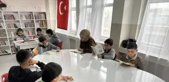 Sedat öğretmen 134 kütüphane kurdu, 579 okula kitap ulaştırdı