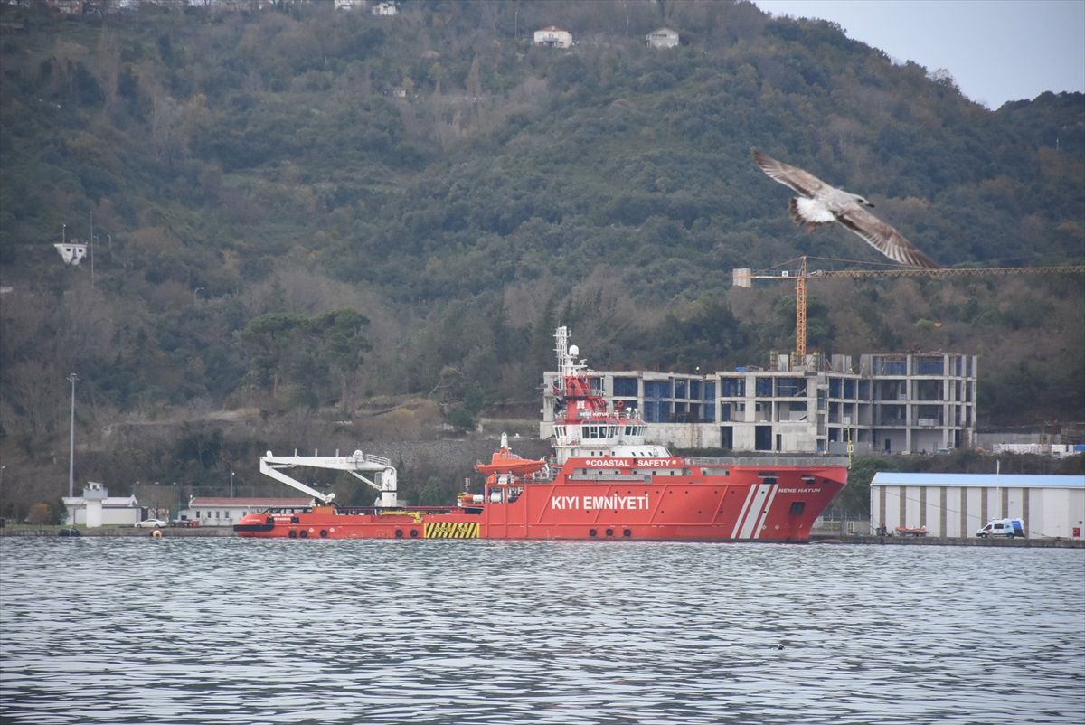 Zonguldak Açıklarında Batan Geminin Kayıp Mürettebatı Aranıyor