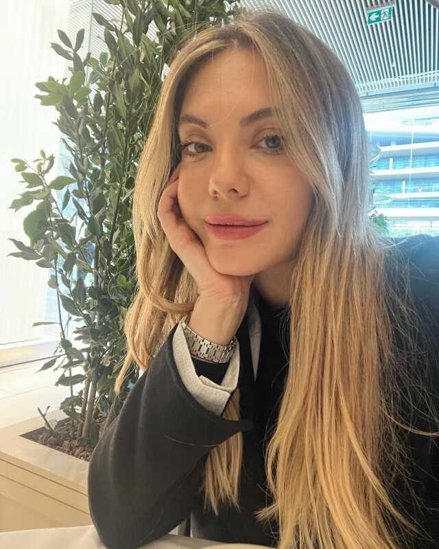 4,5 aylık hamile Eda Ece'den ilk hamilelik pozu geldi 4,5 aylık hamile Eda Ece'den ilk hamilelik pozu geldi