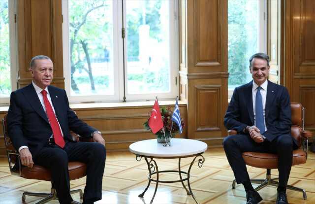 Cumhurbaşkanı Erdoğan ile görüşen Miçotakis: Türklere 10 adada 7 günlük turist vizesi sağlanacak