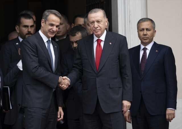 Cumhurbaşkanı Erdoğan'ın Atina ziyareti Yunan basınında böyle yankılandı Cumhurbaşkanı Erdoğan'ın Atina ziyareti Yunan basınında böyle yankılandı