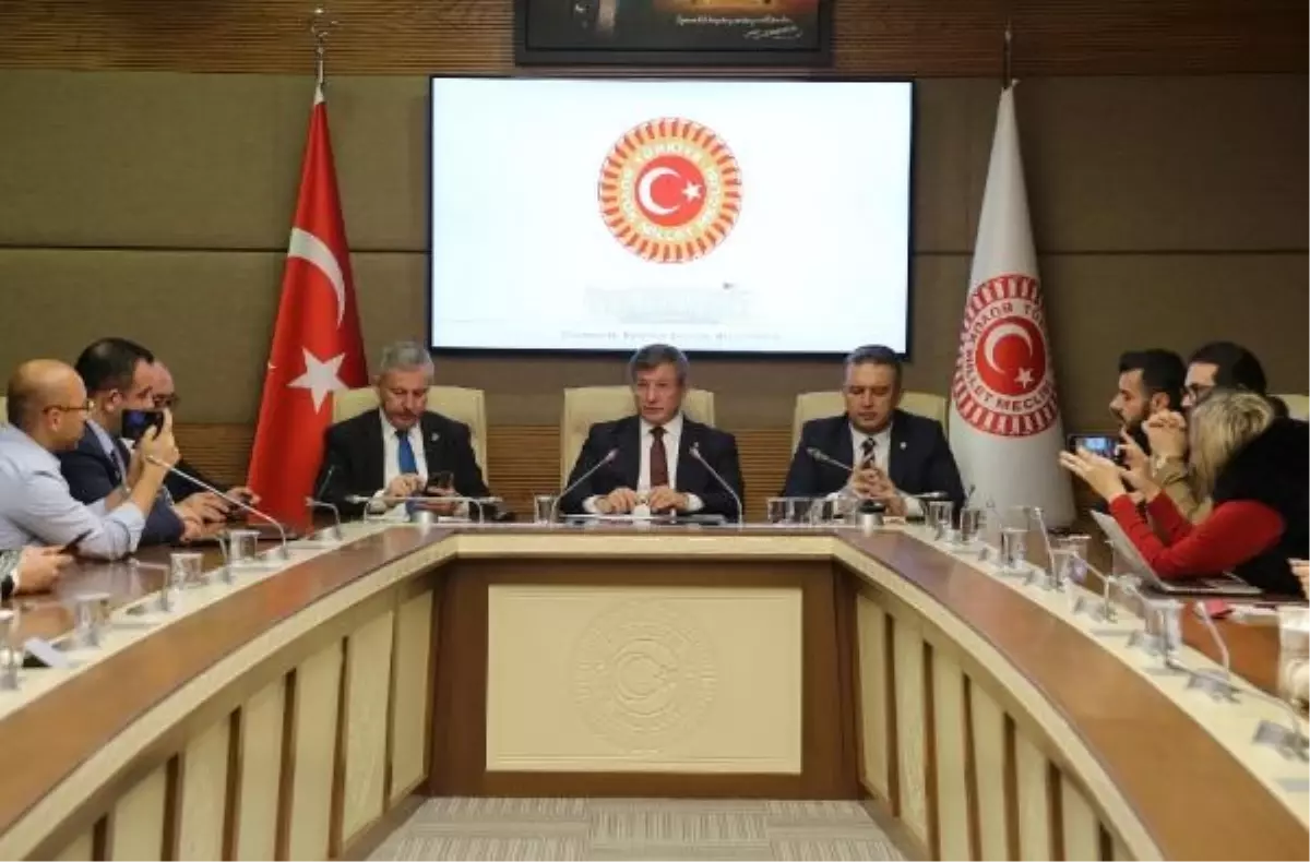 Ahmet Davutoğlu: Yerel seçimlerde ittifak yapabiliriz
