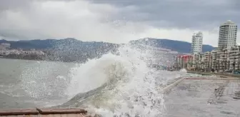 EGE Denizi'nde Fırtına Uyarısı