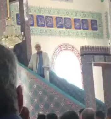 İmam, doktorların iş bırakma eylemine tepki gösterdiği için hapis cezasına çarptırıldı İmam, doktorların iş bırakma eylemine tepki gösterdiği için hapis cezasına çarptırıldı